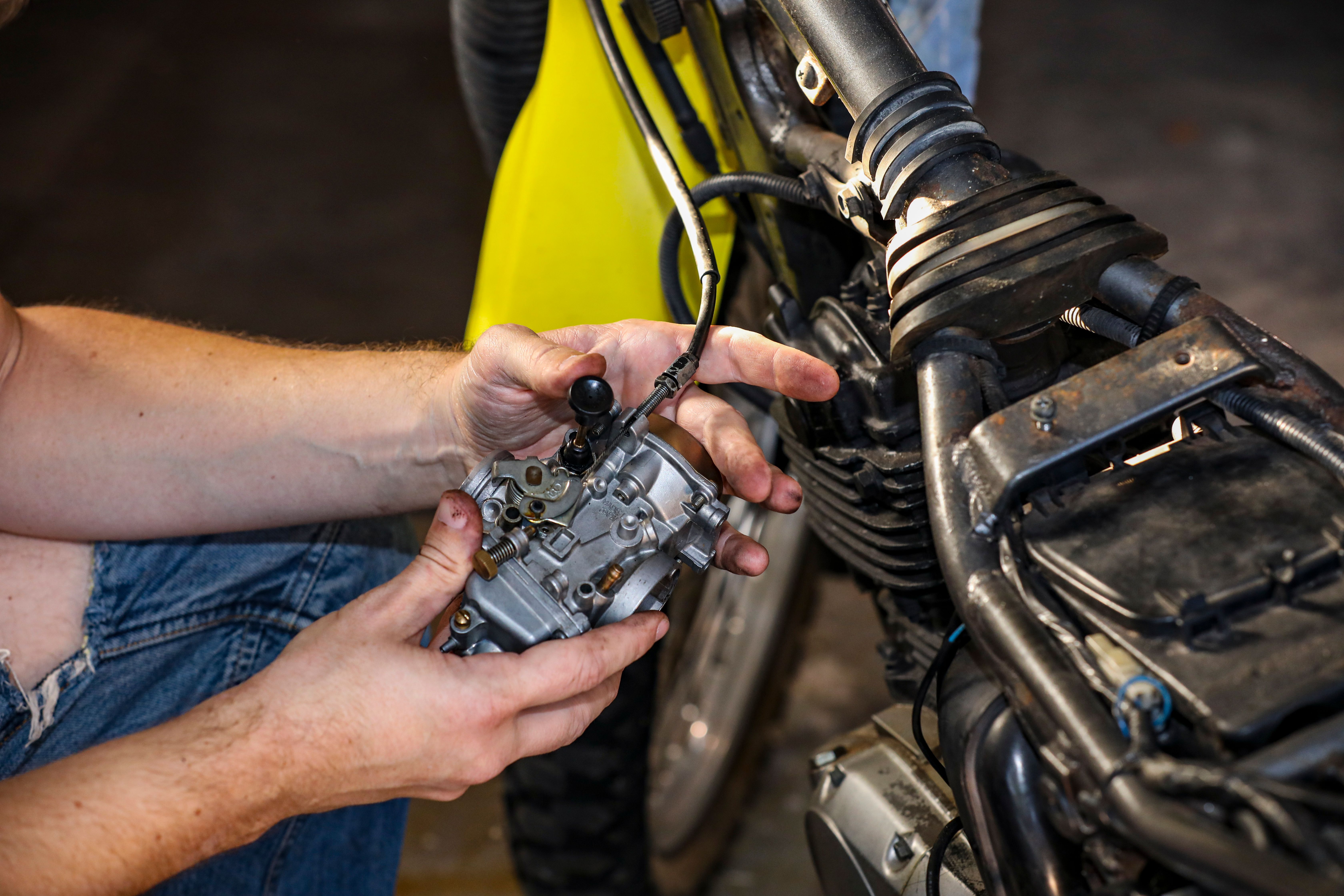 Fahrzeugmotor und Technik
